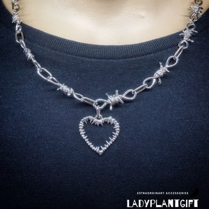 Barbed Wire Necklace Barbed Love Heart, Gothic Alternative, Silver Vampire Heart Thorns, Punk Necklace, Unisex Gothic Jewelry, Emo Jewelry