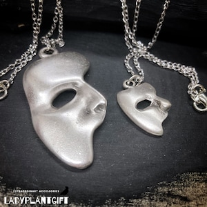 Mask Necklace, Phantom of the Opera Masquerade Mask Pendant, Handmade Necklace, Face Necklace, Face Jewelry, Mask Jewelry