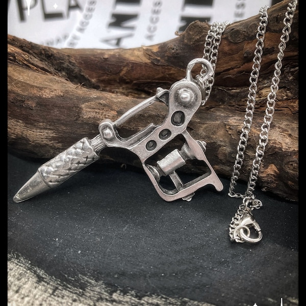 Collier machine à tatouer | Collier en plaqué argent avec mitrailleuse tatouée