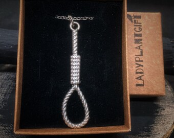 Disney couture on sale noose necklace