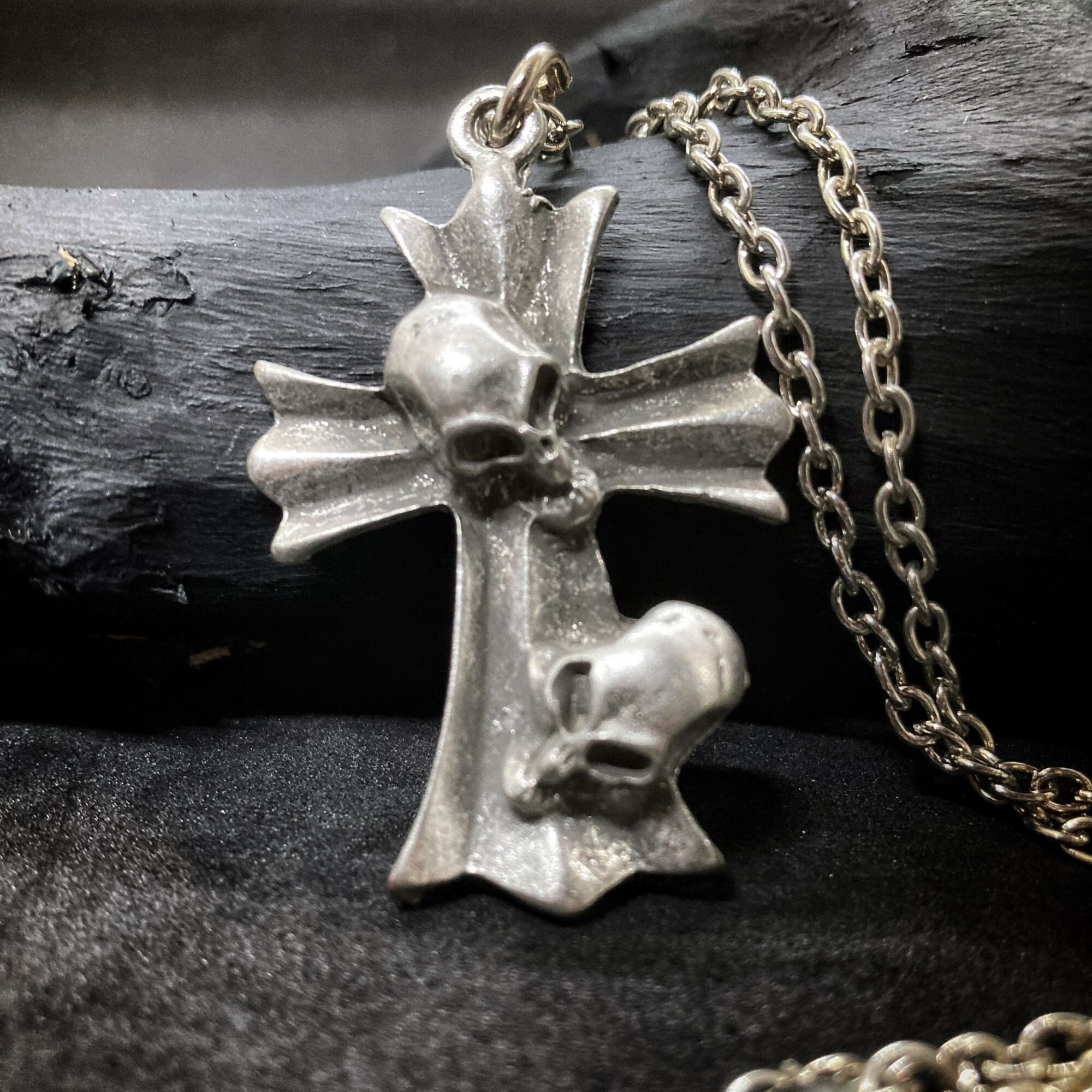 Kreuz mit Totenkopf Motiv Anhänger Death Cross Christian - .de