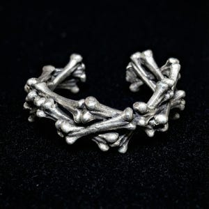 Gothic Skeleton Bone Ring: Adjustable Unisex Statement Jewelry