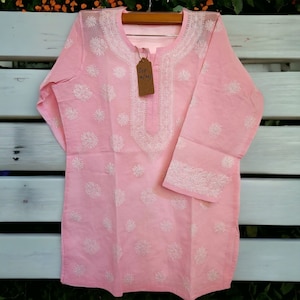 Elevate your style| Woman cotton kurta |Floral motif tunic| Short top tunic| Lucknow Chikankari kurti |Indian tunic for summer|S - XXXL size