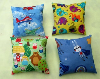 Children's cuddly pillow, travel pillow, sleeping pillow, gift, 20 x 20 cm, beautiful, colorful children's motifs, cotton (prewashed),