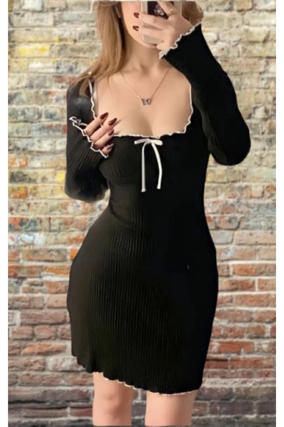 Women's bohemian spanish sleeve low-cut vintage long sleeve ornamental stitched mini gothic dress