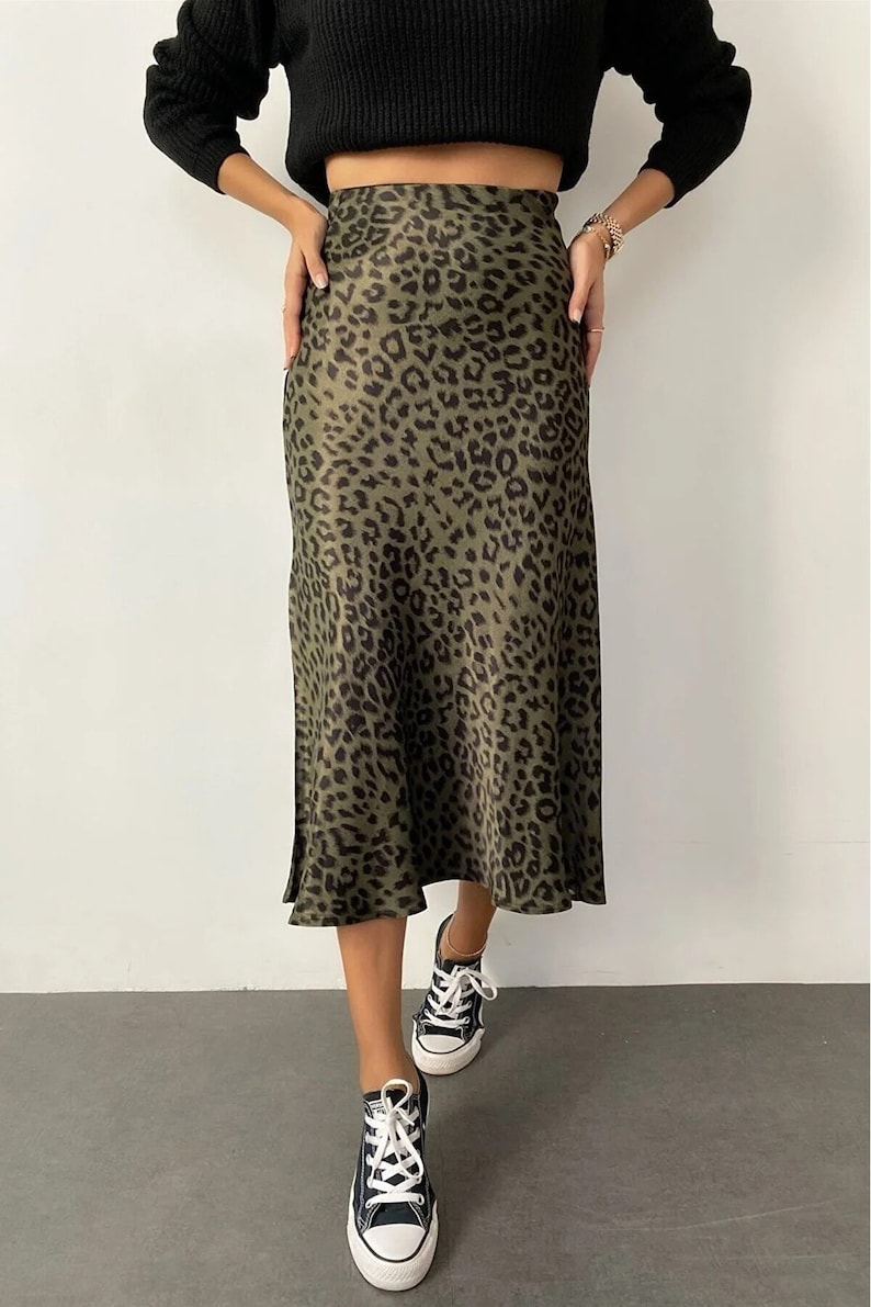 Leopard Pattern Satin Midi Green Skirt, Stylish Christmas Skirt, Satin Long Trend Skirt image 5