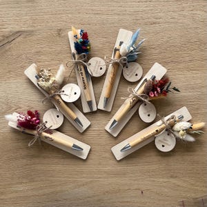 Penna a sfera regalo personalizzata con fiori secchi, incisione individuale, regalo di compleanno, regalo di addio