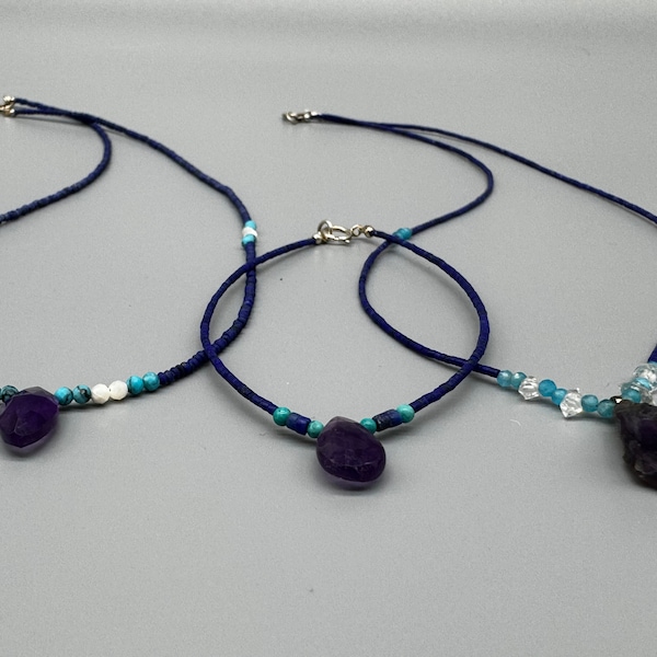 Collier fine multipierres lapis-lazuli, collier perles lapis lazuli, pendentif améthyste