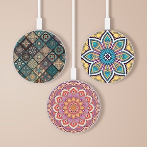 Mandala Wireless Charger Chakra Charging Station for iPhone 13, 12, 11, XR, XS, 7, 8+ for Samsung Note 20, Galaxy S21Fe, S22, Z fold, Z flip