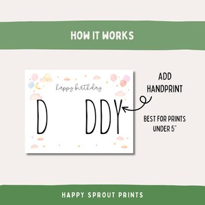 Pu&ograve; includere: Una carta bianca con le parole "Happy Birthday Daddy" in nero, con spazio per un'impronta della mano. La carta &egrave; decorata con palloncini, nuvole e stelle pastello. Il testo recita "Aggiungi impronta della mano" e "Ideale per stampe inferiori a 12,7 cm".