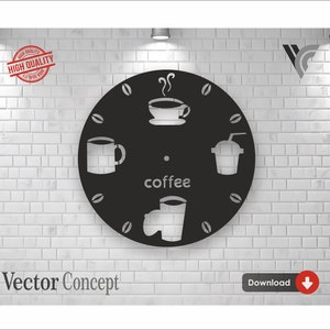 以下が含まれることがあります： 白と黒のコーヒーをテーマにした時計。コーヒーカップ、マグカップ、ストロー付きのコーヒーカップ、中央に「コーヒー」の文字が書かれています。時計は白いレンガの壁にあります。