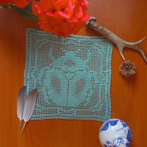 Flower Shafer Beetle Filet Crochet Doily - PDF Pattern