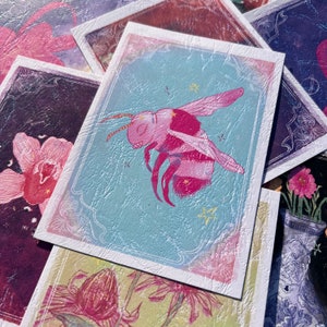 Ilustración de la carta mágica del tarot Amor de abeja