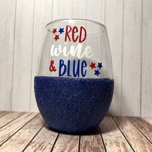 Fourth of July wine glass, America, Red, White and Blue, Glitter dipped, stemless wine glass