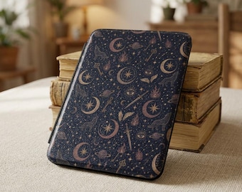 Crescent City Dark Kindle Case