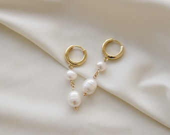 Pearl hoop earrings | Freshwater pearl Earrings | Bridal Earrings | Bridesmaid Earrings | Chunky huggie hoop earrings | Gift for her