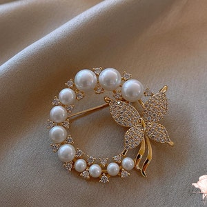 Brooch Pin for women Pearl Brooch Rhinestone Brooch Pearl Gift Brooch Butterfly Pin Classic accessories lover gift for friend Free Shipping Gold