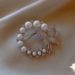 Brooch Pin for women Pearl Brooch Rhinestone Brooch Pearl Gift Brooch Butterfly Pin Classic accessories lover gift for friend Free Shipping Silver