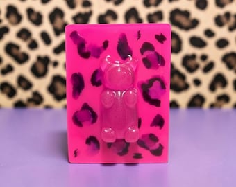 Pink Glitter Gummy Bear Pop Art Wall Sculpture – Hot Pink Leopard Print Candy Art, Kitsch Maximalist Decor, 8x6 Resin Wall Art