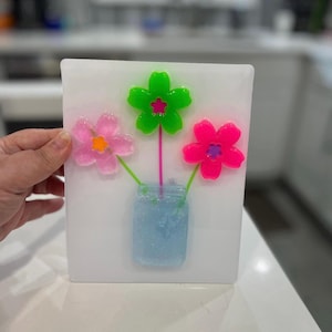 メイソンジャーの花瓶に入った3Dポップアートフラワー：素敵な子供部屋