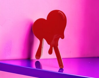 Smältande hjärta-klubbeskulptur, röd hartspopkonstdekor, godisinspirerad konst, glansig kawaii hylldekor, dopamindekor