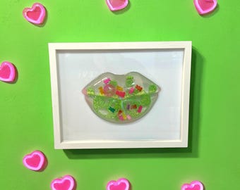 緑色のグミリップのウォールアート – 3D樹脂ポップアート、キャンディ