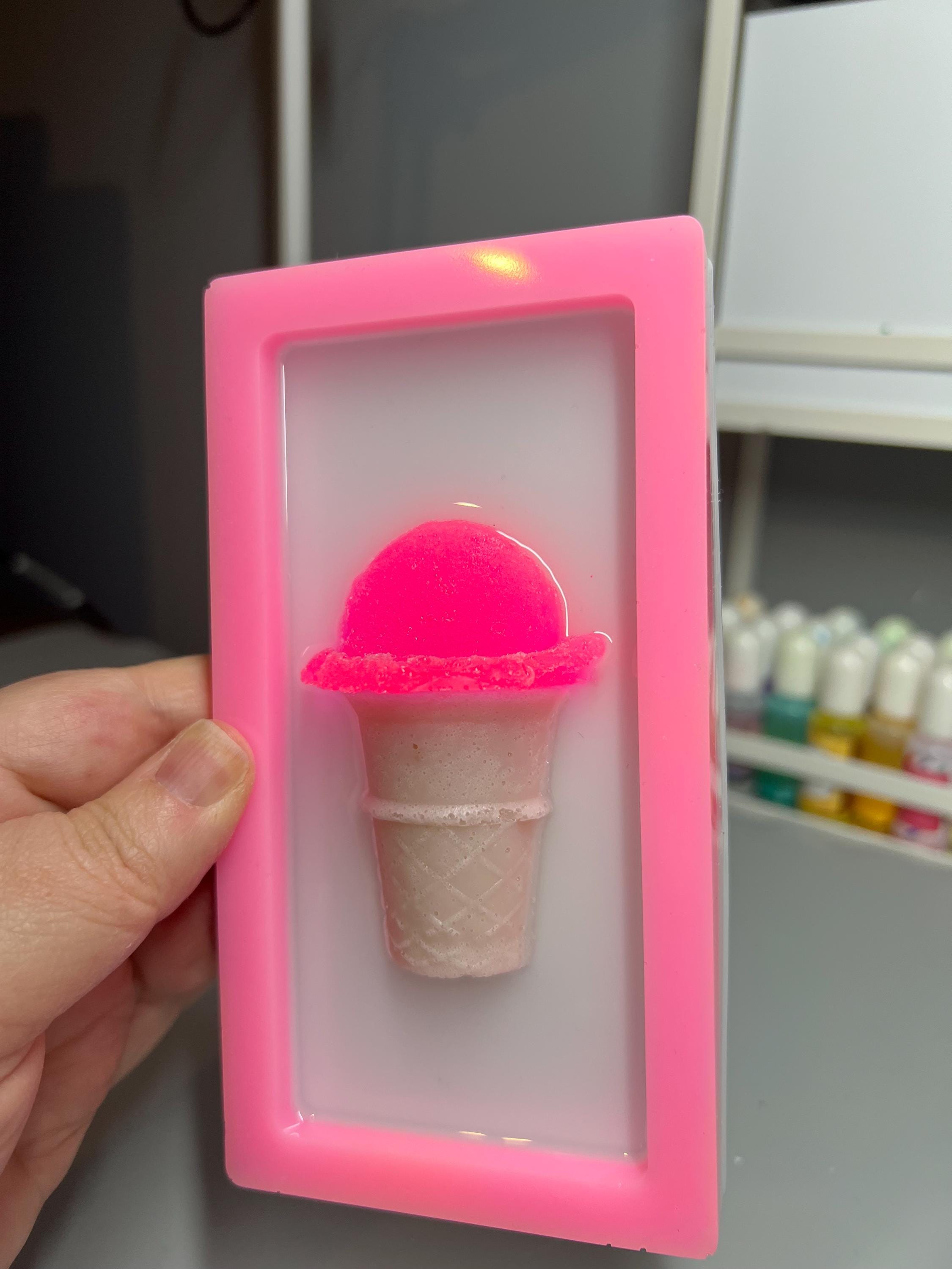 3Dアイスクリーム樹脂絵画：ネオンピンクのポップアート壁装飾 - Etsy 日本