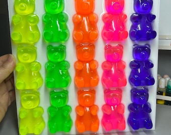 Decoración de pared de ositos de goma arcoíris: arte pop de caramelos de neón 3D