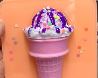 ピンクオレンジの3Dアイスクリームホットファッジサンデー樹脂絵画