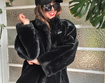 Vintage-Mantel aus Kunstpelz, schwarz, übergroß, groß, 44 GB, 18 XL, lange Glockenärmel, Mob-Frau, altes Geld, warm, 90er-Jahre-Stil, reichhaltig