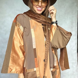 Unieke dubbelzijdige vintage kimono bruin patroon oversized unieke patronen capuchon gouden oosterse boho losse poncho cape jas jas