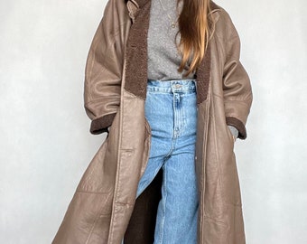 Langer Mantel aus natürlichem Lammfell Vintage Braun Echtleder Afghan Penny Lane warmes Wollfell Damenkragen dunkel 70 80 Trench