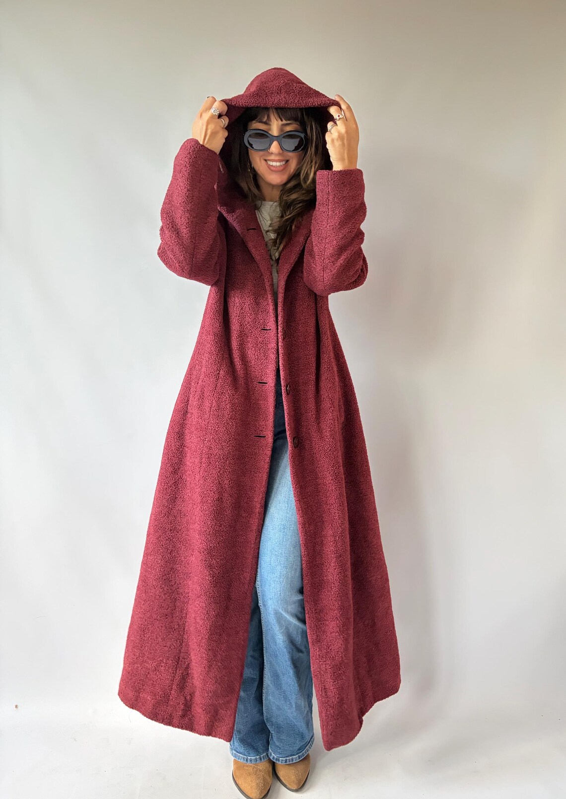 Vintage Burgundy Virgin Wool Bouclé Hooded Coat 80s 90s Long Burgundy Wool Maxi Coat Warm Hood Trench Coat (Size M L) full length autumn, foto 2 de 5
