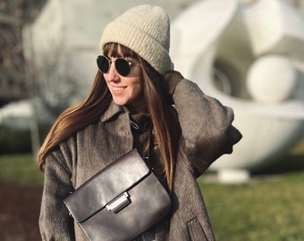 GDPR Italy vintage leather bag deep brown arm bag tote messenger bag silver fittings elegant minimalist