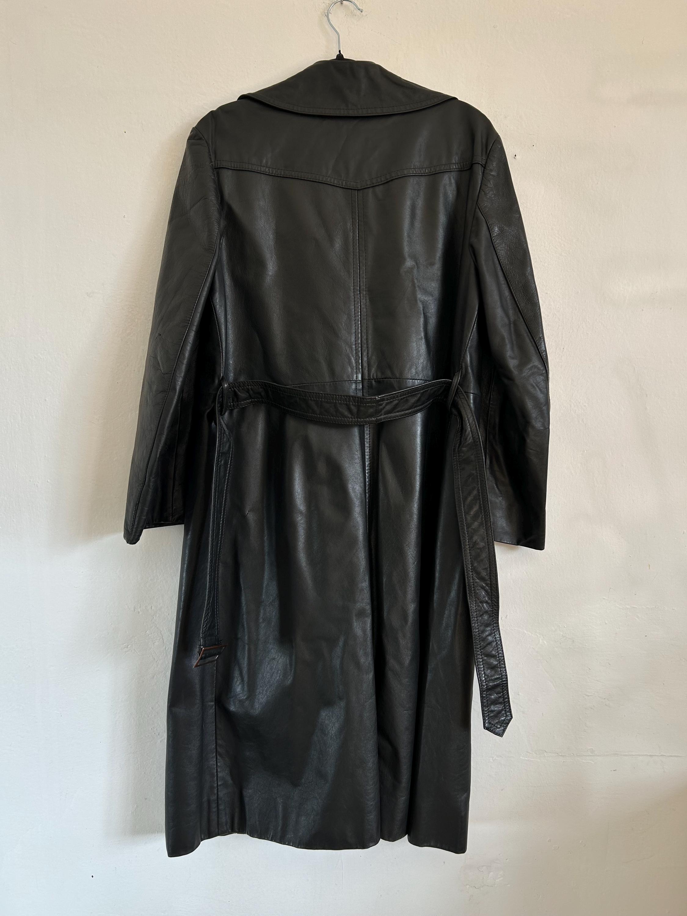 美品 ヴィンテージ マキシ丈 カウレザートレンチコート 牛革 ブラック 古着 ロングレザーヴィンテージコートトレンチマキシブラッククラシック
