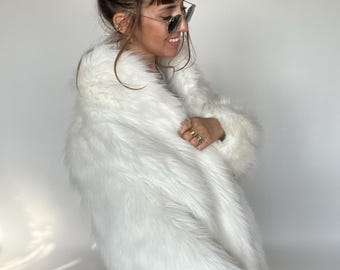 Vintage Faux Fur Silver White Fox Grey Beige Mob Wife Coat