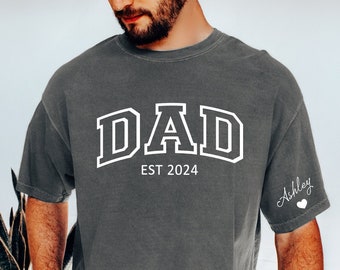 Camisa de papá personalizada de Comfort Colors con nombre de niño en la manga, camisa de papá personalizada, regalo de papá nuevo, regalo para papá, regalos para papá, regalo del día del padre