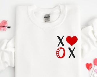 XOXO Sweatshirt,Valentine Sweatshirt,Heart Shirt,Love Sweatshirt,Valentine Gift,Valentine Shirt,Lovely Cute Valentine's Gift Shirt for HeR