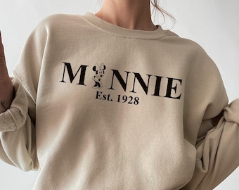 Retro Minnie Mouse Sweatshirt,Vintage Minnie Sweatshirt,Magic Kingdom,Disneyland Mickey Sweatshirt,Minnie Sweatshirt,Disney Vacation Shirt