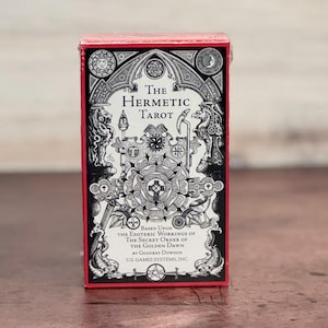 La baraja y guía del Tarot Hermético
