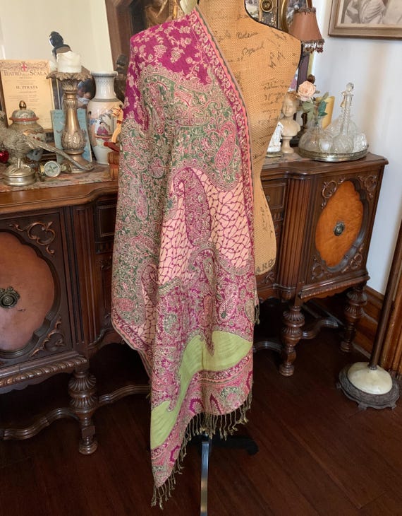 Vintage Exotic Floral Paisley Boho Hippie Gypsie Victorian-inspired Versatile, 2-Sided Shawl View 4