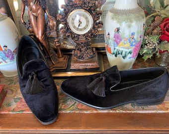 Zapatos mocasines clásicos vintage de terciopelo negro con borlas, de inspiración victoriana, talla 9.5 para hombre. Ideales para bodas, novios, Nochevieja, bailes de graduación y cosplay.