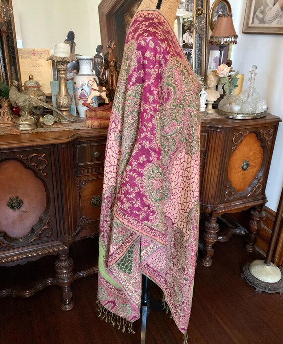Vintage Exotic Floral Paisley Boho Hippie Gypsie Victorian-inspired Versatile, 2-Sided Shawl View 3