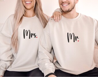 Mr and Mrs Sweatshirt, Bridal Shower Gift, Groom Gift, Honeymoon Sweatshirt, Matching Sweaters, Groom Sweatshirt, Couples Sweatshirt