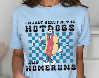 Hot-dogs et coups de circuit Chemise de baseball pour maman Cadeau d'entraîneur de baseball Chemise de baseball à manches courtes Anniversaire de baseball Softball Chemise de maman T-shirt