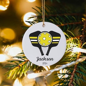 Custom Pickleball Ornament, Personalized Ornament Pickleball Present Custom Name Ornament Pickleball Player Pickleball Christmas Gift