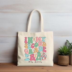 Sac fourre-tout personnalisé In My Era, cadeau de rentrée scolaire, sac fourre-tout prénom Sac fourre-tout en toile à bandoulière Cadeaux personnalisés pour professeur Sac fourre-tout pour professeur