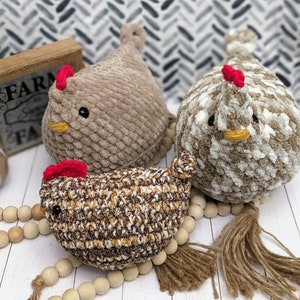 Crochet chicken/chicken gift/ amigurumi chicken plushie