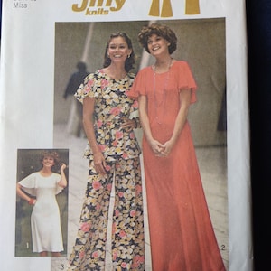 1970s Vintage Simplicity 7128 Sewing Pattern Misses Dress