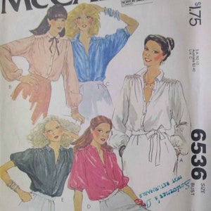 1970s Vintage McCalls 6536 Sewing Pattern Misses  Blouse